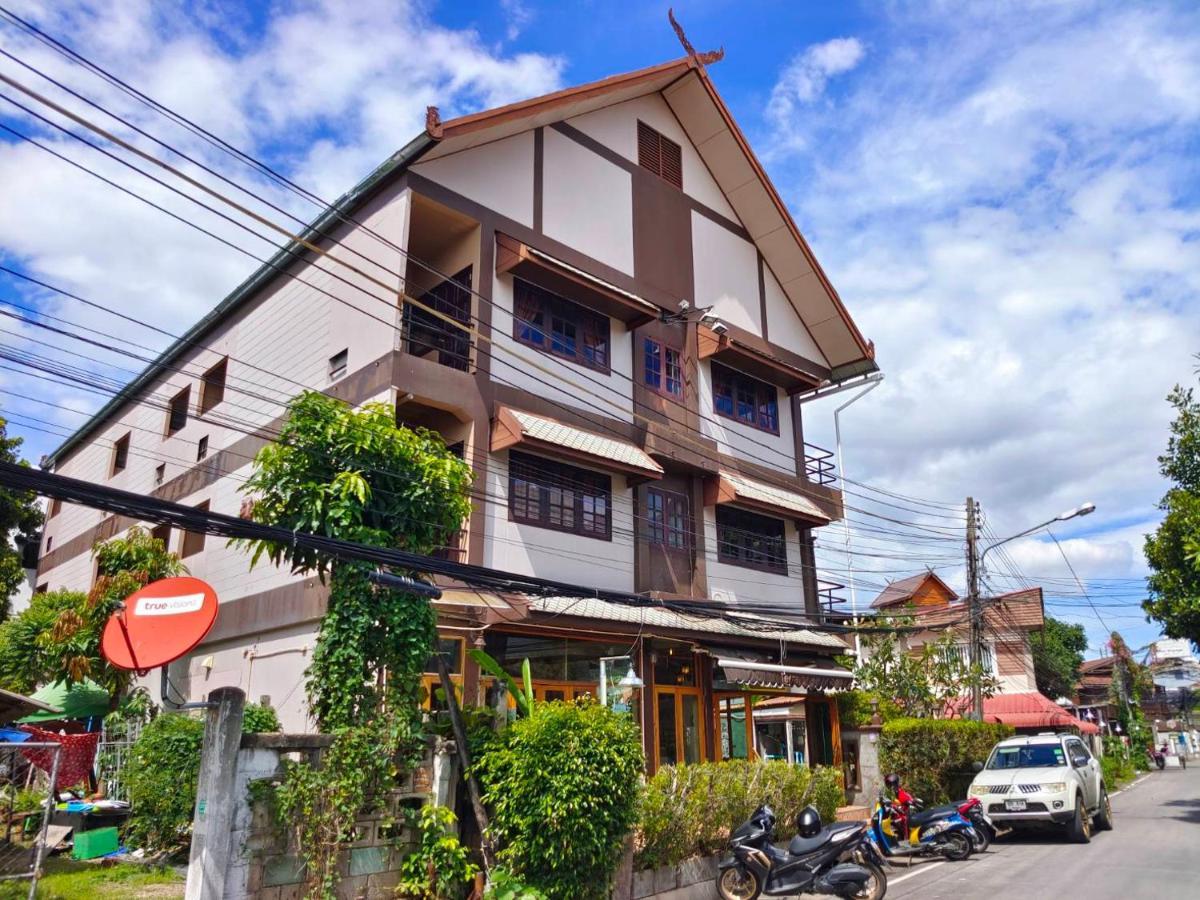 Hotel Wualai Boutique By Lanna Oriental Chiang Mai Exterior foto
